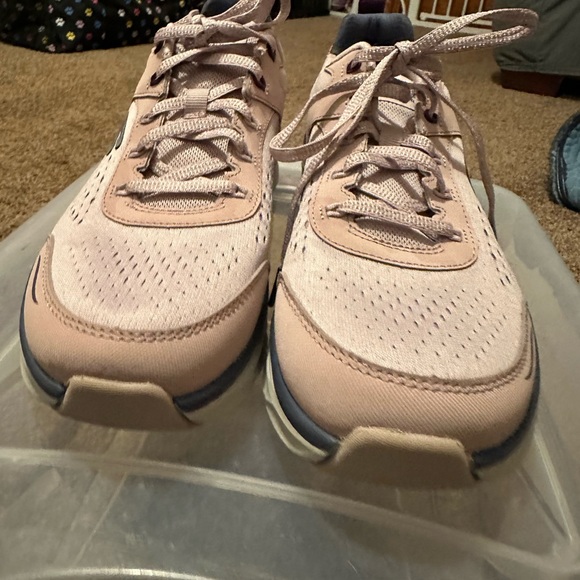 Skechers D’Lux Walker 2.0 - Picture 4 of 7